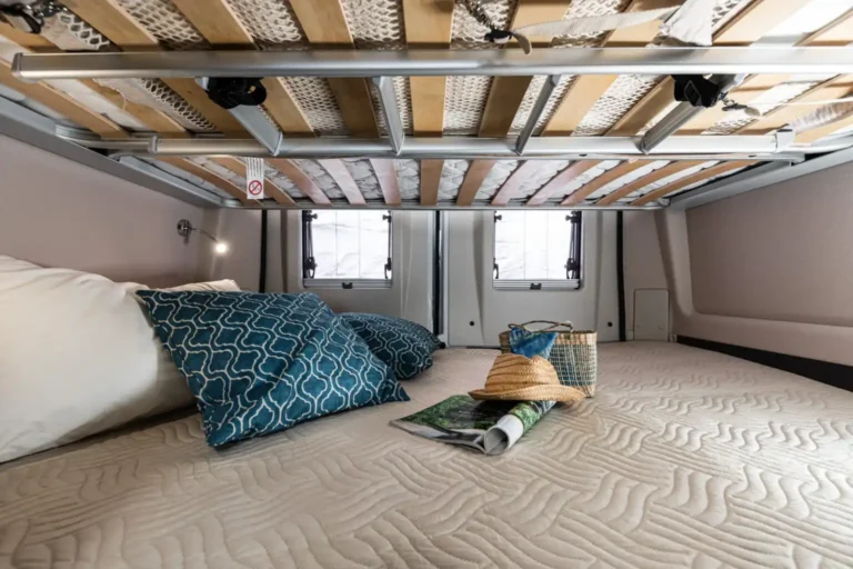 alquiler autocaravana Mclouis Menfys 4 personas